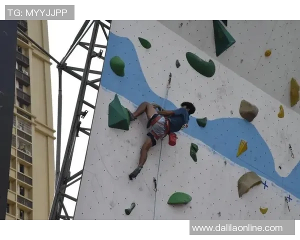 广州攀岩队速度提升引发热议攀岩运动新变革的探讨与展望 广州攀岩队速度提升引发热议攀岩运动新变革的探讨与展望